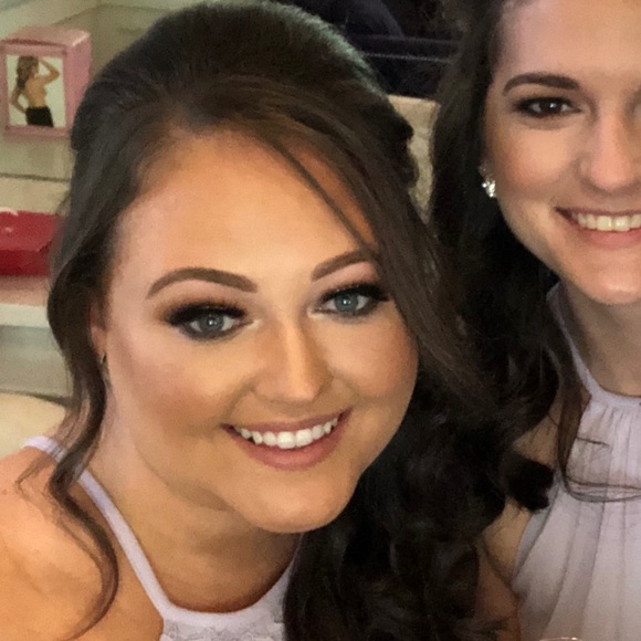 Meet your Posher, Kelsey - Picture 1 of 1